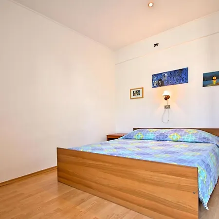 Daire Nika 5 In Der Residenz Mit Pool Und Whirlpool In Strandnaehe