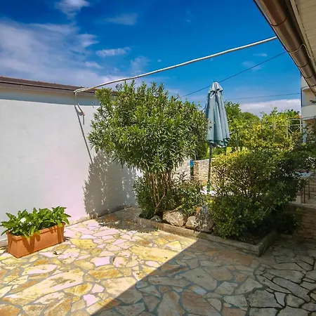 Daire Nika 5 In Der Residenz Mit Pool Und Whirlpool In Strandnaehe