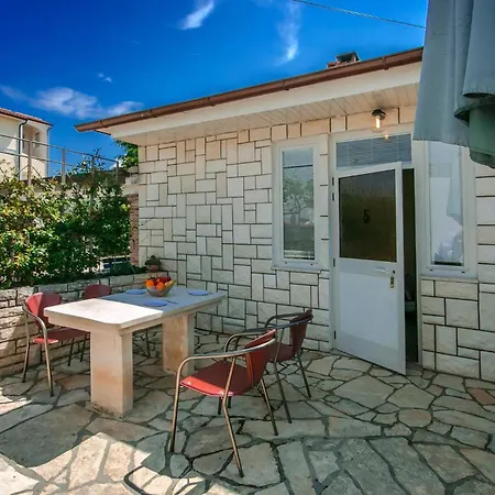 Nika 5 In Der Residenz Mit Pool Und Whirlpool In Strandnaehe Daire *